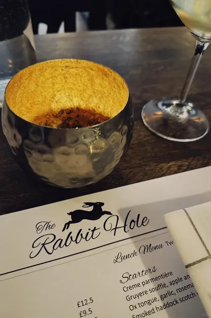 🍽️ Travel Discovery - The Rabbit Hole 🐇✨