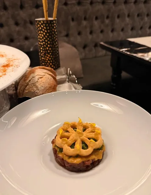 A super fresh and delicious seafood restaurant in Florence. 🦐