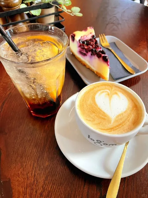 🇳🇱 Zaandam Café Hopping | Must-Visit Affordable Spot in LEGO Town!