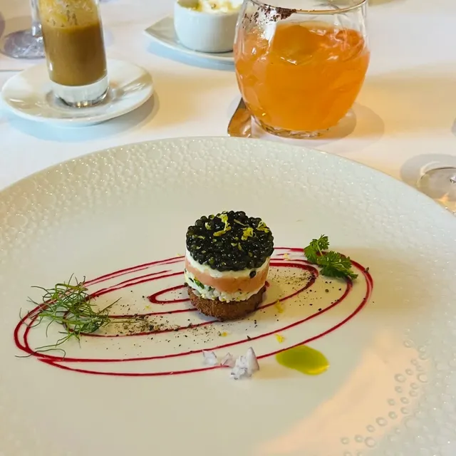 🍽️ Check-In at Michael Mina in Las Vegas! 🐟