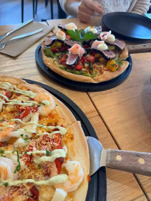Sunshine Coast: Home to Australia's Best Pizza! 🍕 