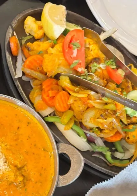 🍛 Clay Oven | Minneapolis' Hidden Gem for Homestyle Indian Flavors