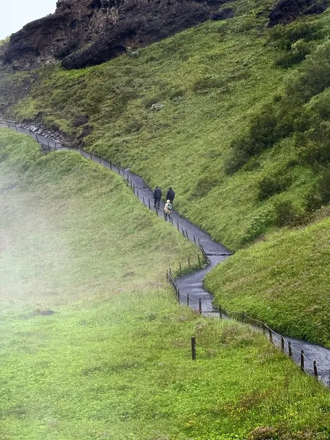 Iceland | Day 2: Reykjavík 🚗 Hella(part 1)