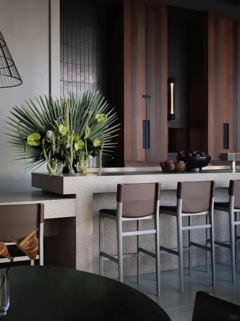 AC Hotel: Where Eclectic Meets Modern 🏙️✨