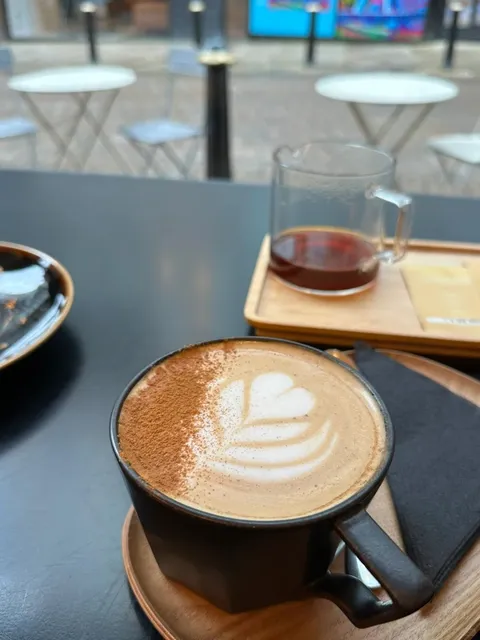 🇬🇧 Birmingham Coffee Discovery｜The Most Interesting Latte Ever!