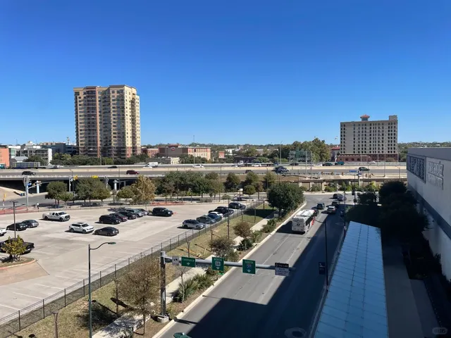 🇺🇸 San Antonio: A Charming Town for Relaxation & Sightseeing 🌳