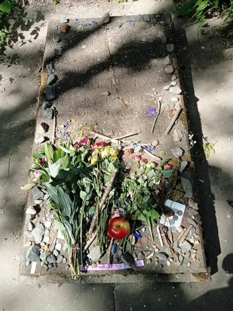 The Bones of Marx Lie Buried in Highgate