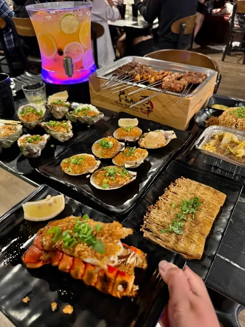 🍢Khan Skewers: Waikiki’s BBQ Paradise 🌺