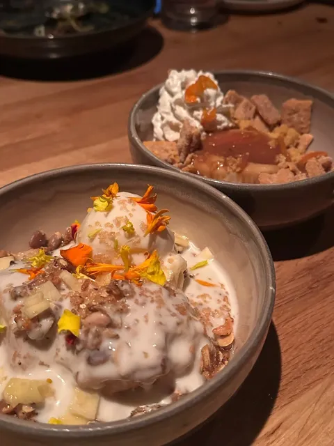 Chicago | Late-Night Hotspot – Fusion Cuisine with Incredible Sauces! 