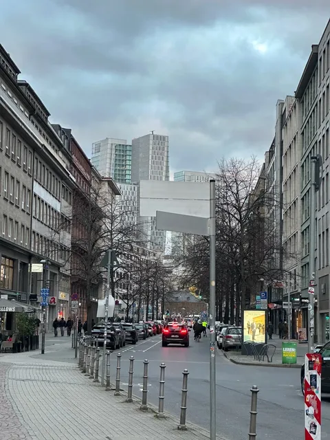 🇩🇪 First Impressions of Frankfurt✨