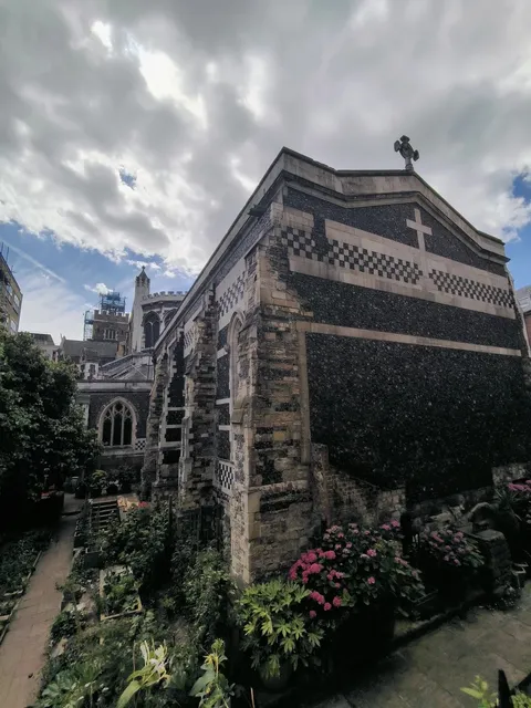🇬🇧 Hidden Gems: London's Most Charming Lesser-Known Churches ⛪✨