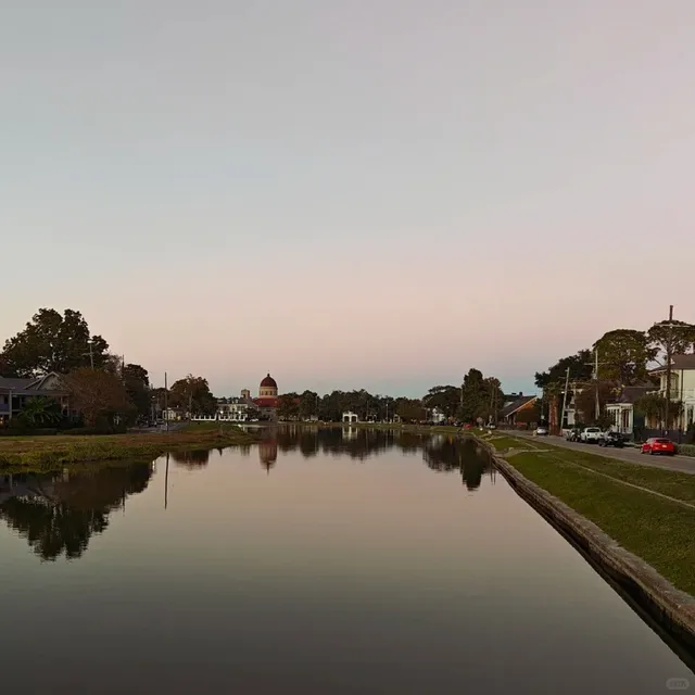 So Full You Can’t Move in New Orleans! 🍖🤤