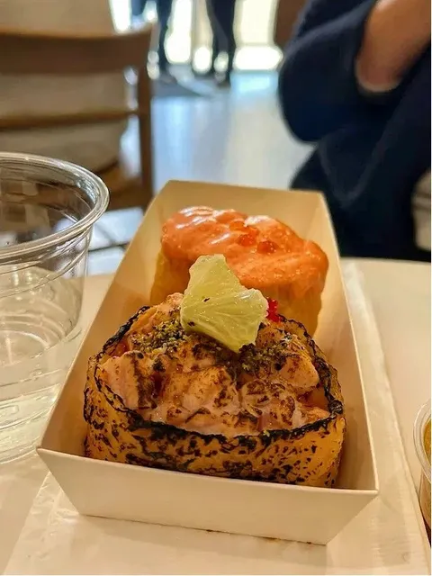 🇺🇸 So jealous of you international students in LA... 😭