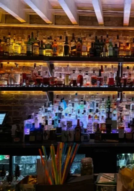 Alley Cat Lounge 🐈‍⬛🥃 | Savannah