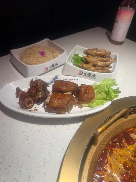 🇺🇸 I Finally Found AUTHENTIC Hot Pot in Las Vegas!!! 🍲