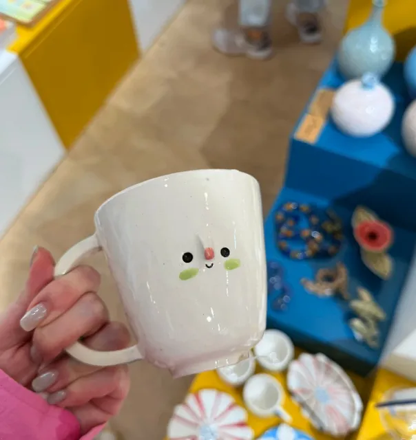 🛍 | In Valencia, pay for the loveliness and the madness