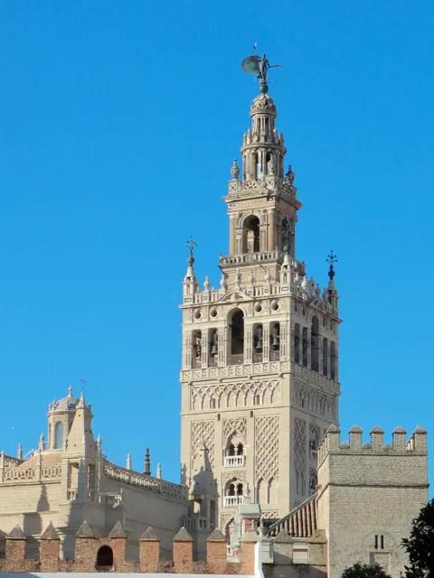 Seville Travel Guide: Must-See Spots & Local Tips