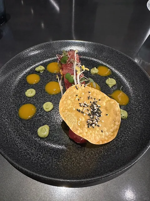 Orlando | The Hard-to-Get Space 220 Space Restaurant