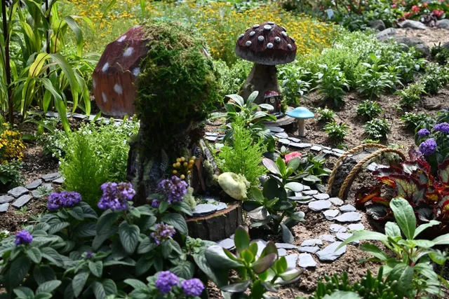 Chicago Day Trip | Milwaukee’s Enchanted Greenhouse Oasis! 🌿✨