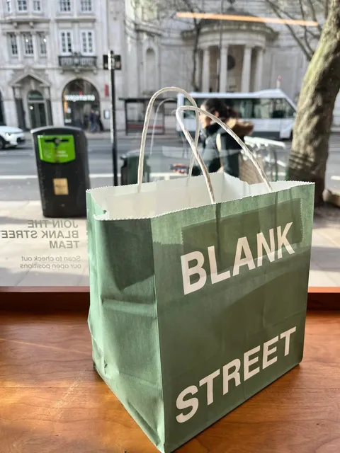 🇬🇧 Blank Street Coffee Review in London.☕️