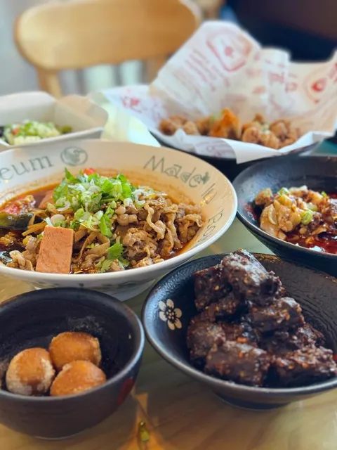 Chicago Foodie Adventure | Royal Highness Zhu 🌶️