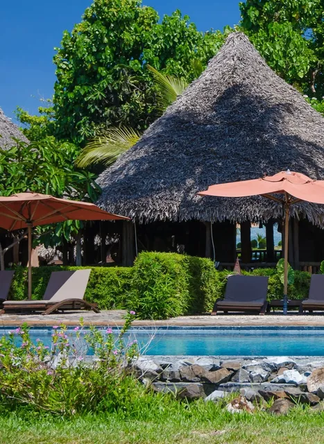 🏨 Madagascar Hotel Guide: Sunbathing on Noah's Ark