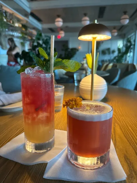 🌊✨ Dinner with Ocean Breeze in Miami—So Romantic!