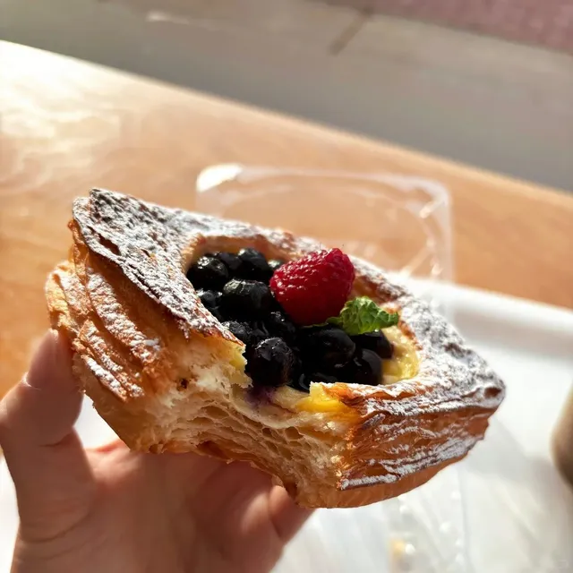 🍵 Delicious Japanese Bakery in Denver – Try the Hojicha! 🍓🥐