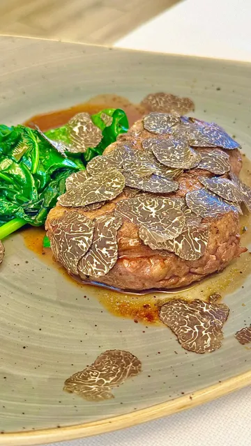 🍄 Turin's Popular Truffle Restaurant 