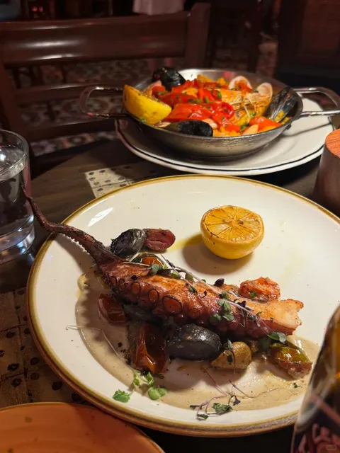 🇨🇺 Miami | La Mulata: A Taste of Cuba on the Island! 🌴