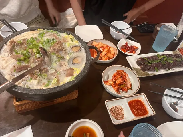 Big Pot Seolleongtang — The Ultimate “Send Your Rival Away” Meal 🍚🔥