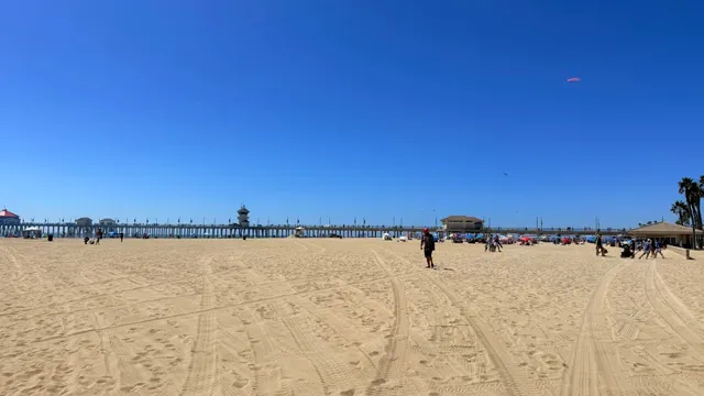 🌊Huntington Beach Pier | The Iconic Landmark of Surf City USA 🏄♂️  