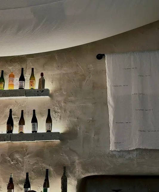 A Seoul-Inspired Coffee Shop in Paris ❤️