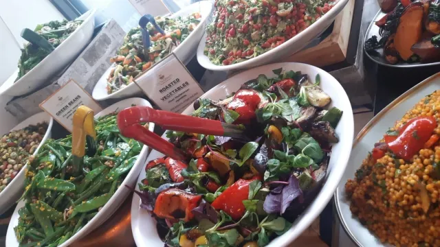 🥗 An Amazing Lunch – Healthy, Fresh & Truly Unique! 🥗