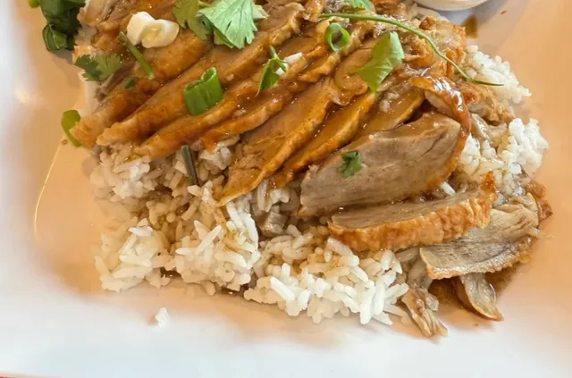 Boston Food | Thai-Style Rice Bowls in Quincy 🍛⚡️