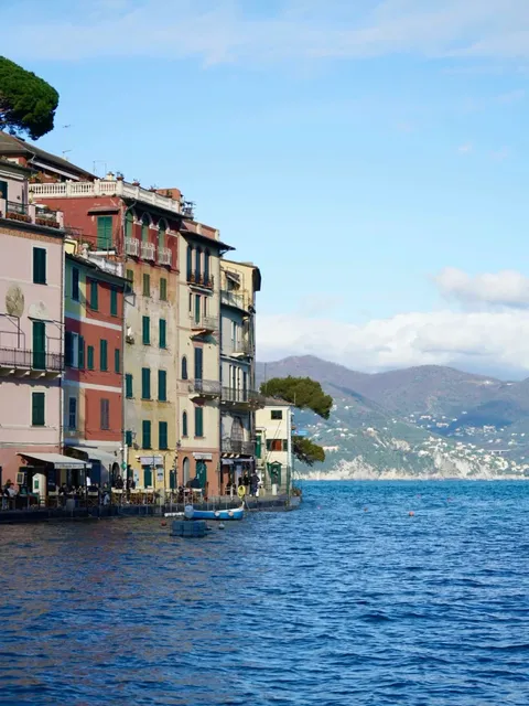 🇮🇹 Falling in Love with Genoa’s Sea, Again and Again