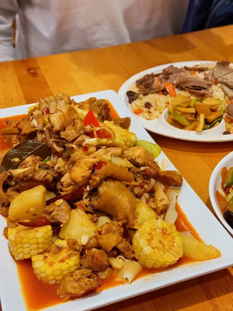 Who Says Uyghur Noodles Aren't Perfect for NYC Winter? 🍜❄️