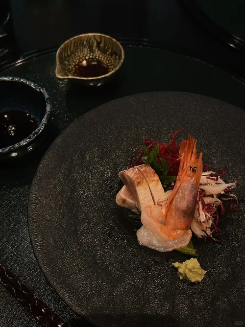 Japanese Cuisine | This Waiter Guy is So Handsome 🤵
