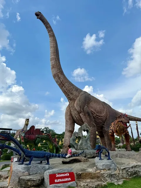 🇳🇱 Dinoland Zwolle | Where Little Explorers Meet Prehistoric Giants!