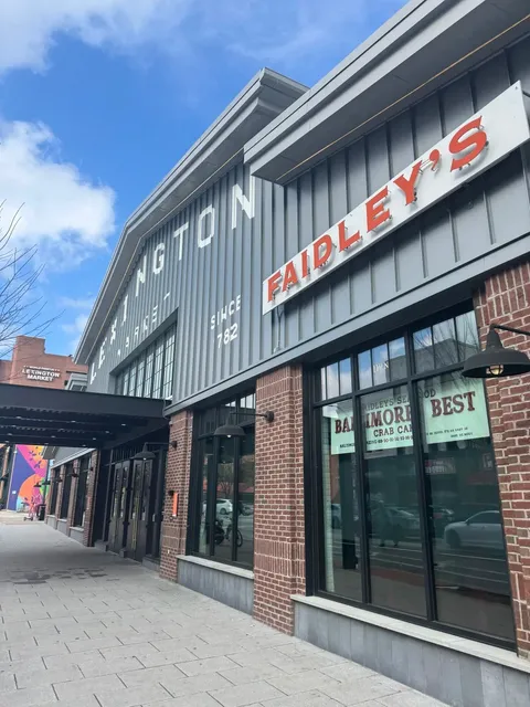 🇺🇸 Baltimore Market Tour: Lexington Market 🛒🐟