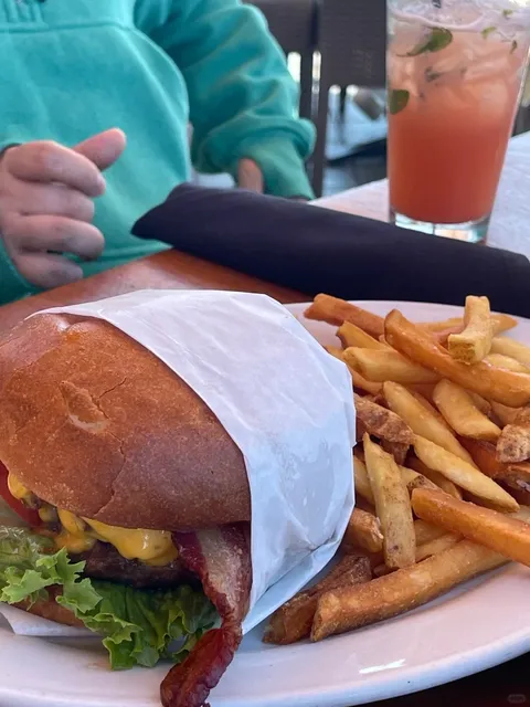Laguna Beach | Mozambique | Stunning Ocean-View Terrace Dining 🌊✨
