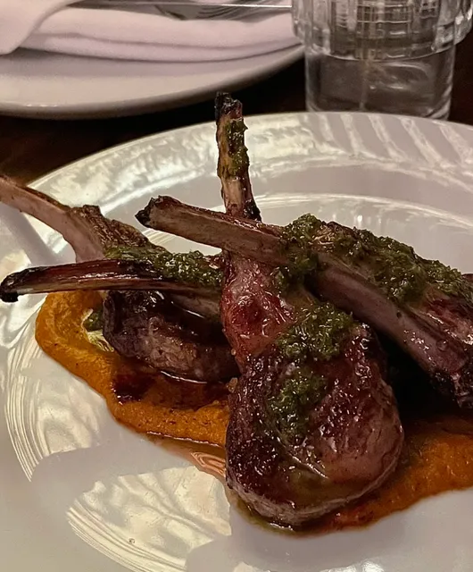 Edmonton | SABOR - A Surprising Seafood & Meat Delight! 🦞🍖