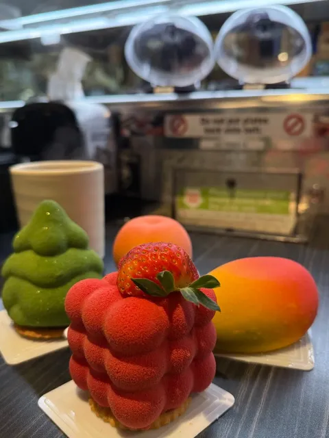 🍰 Viral Fruit Cake — My Man Go is SO Mango! 🥭✨