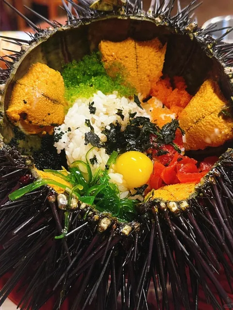 🦀 LA | MASSIVE Jumbo Uni Bowl & Raw Marinated Crab! 🍚✨