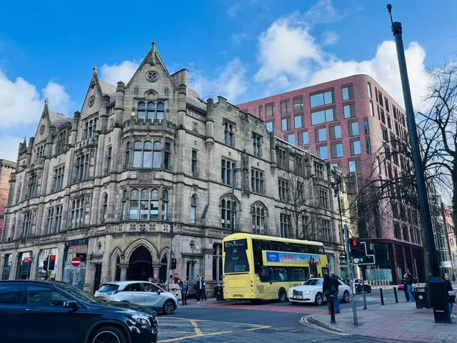 🇬🇧 The Ultimate Manchester Travel Guide (With Exact Addresses!)