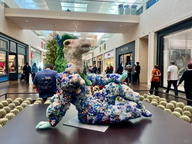 Dallas Weekend | Festive Vibes Are Here! Christmas Puppet Double Featu