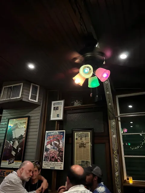 New Orleans Has the Best Fried Chicken in the World! 🍗