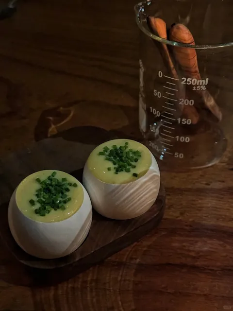  Lazy Bear – A Dinner Party Where Your Pen Joins the Feast ✍️🍽️