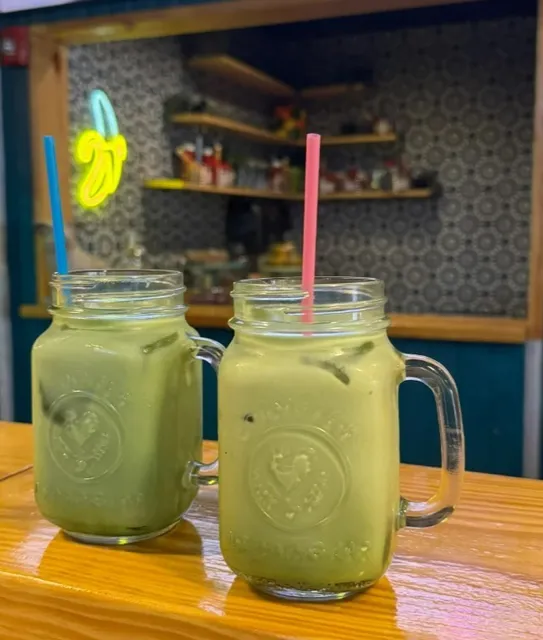 🌸 Sally Ann's - Where Spring Blooms in Your Cup! 🍵