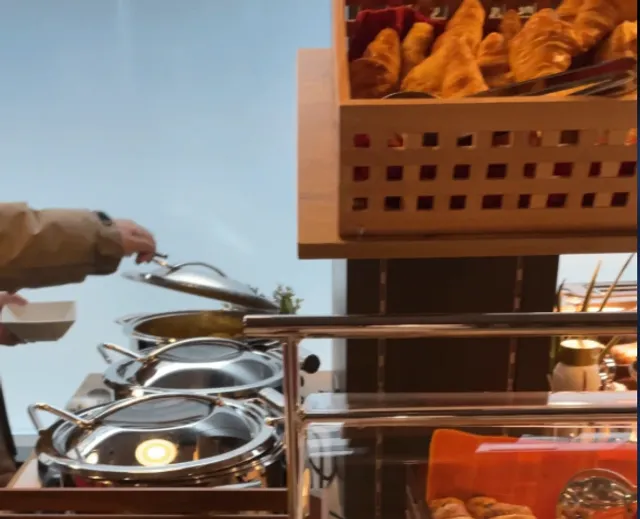 🌟 Europe Hotel Hacks: 17 Days, Zero Regrets 